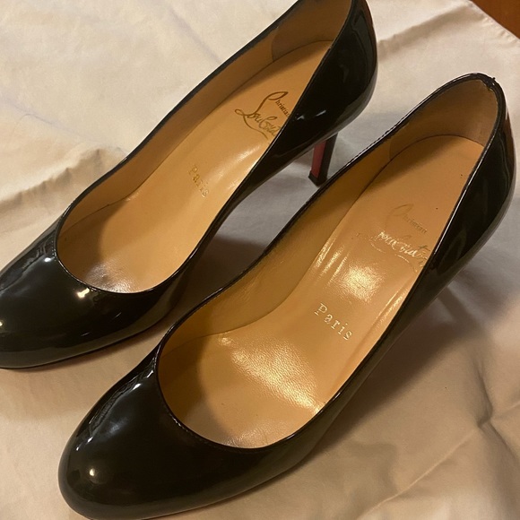 Authentic Christian Louboutin Simple Patent Pump - Picture 5 of 11